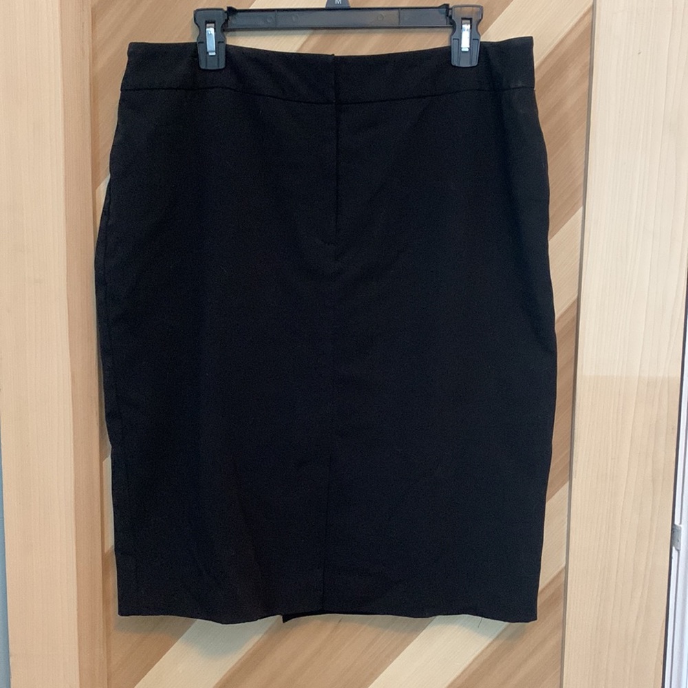Size 14 Worthington Black Skirt